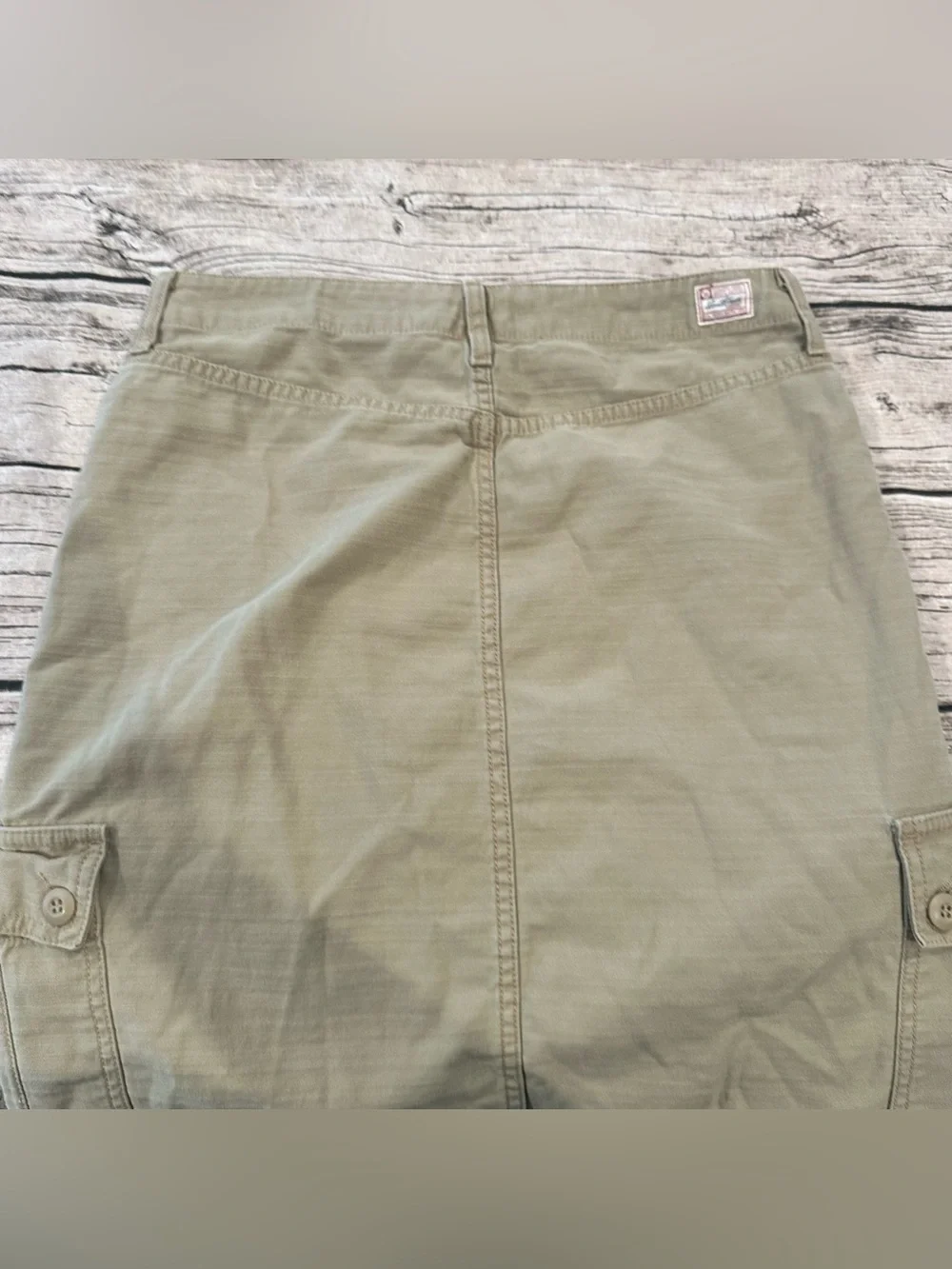 Vintage Y2K Levi’s Utility Cargo Midi Skirt in Beige Cotton Canvas Size 8